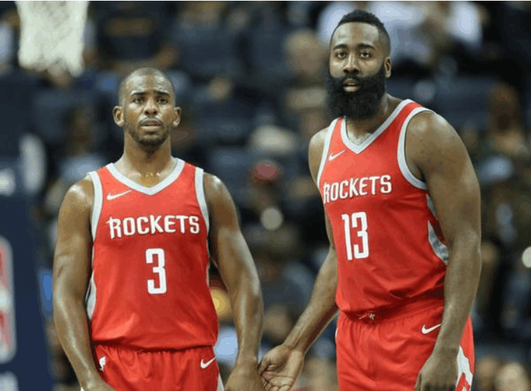 Light拿出VN表现低迷，水晶哥直接嘲讽，玩得没有uzi一半好