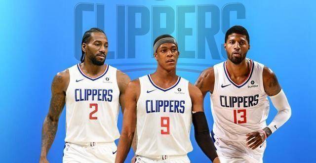 海港vs柔佛半场数据：射门3-12遭碾压，解围数14-5