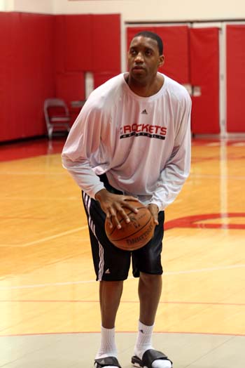 纽约大都会队签下明星左投约翰·山塔纳，并随即与其签署巨额延长合同